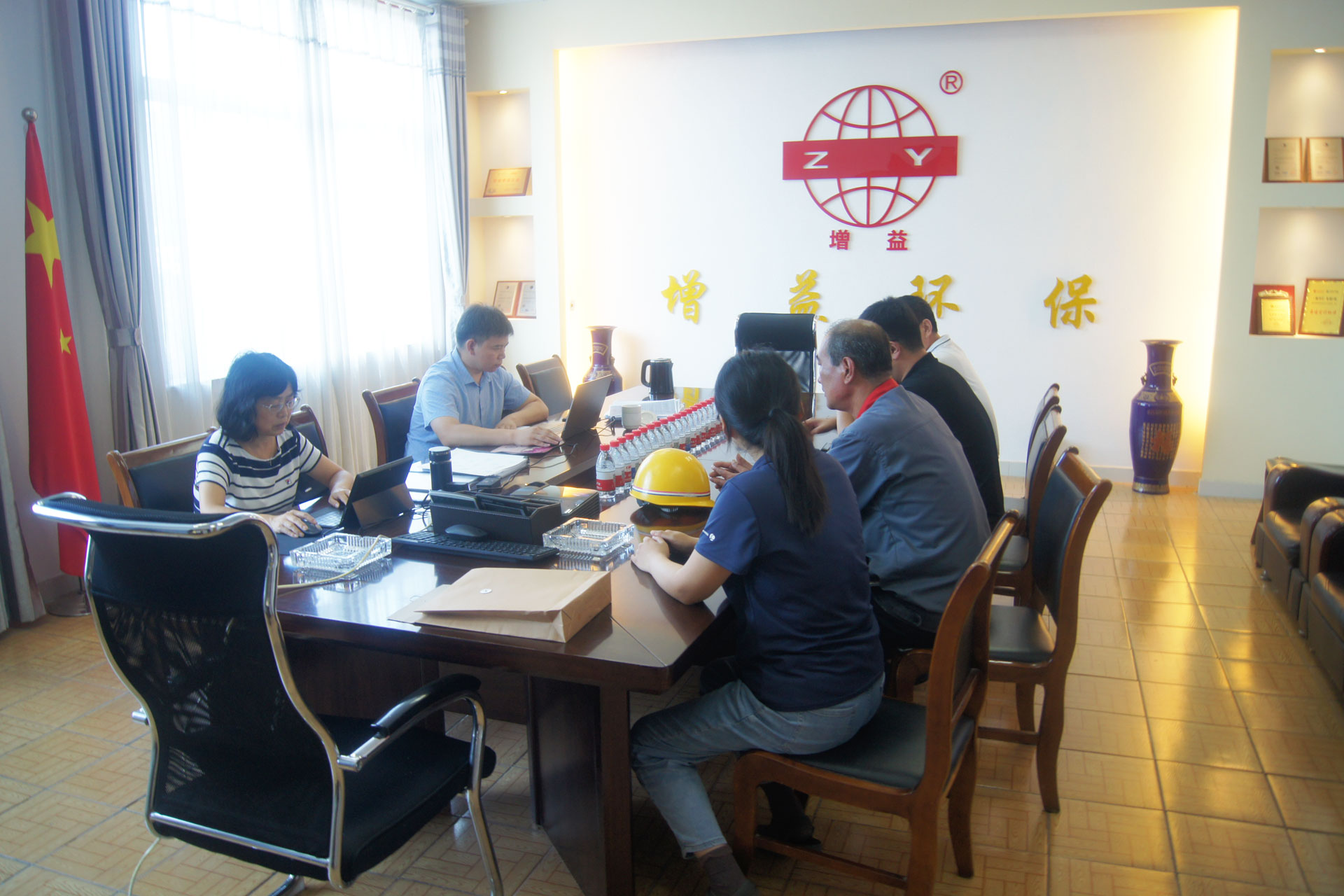 祝賀公司順利通過ISO9001認(rèn)證?。。? width=